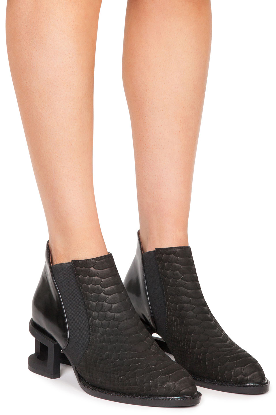 Timony Siobhan Photography, product photography, shoes