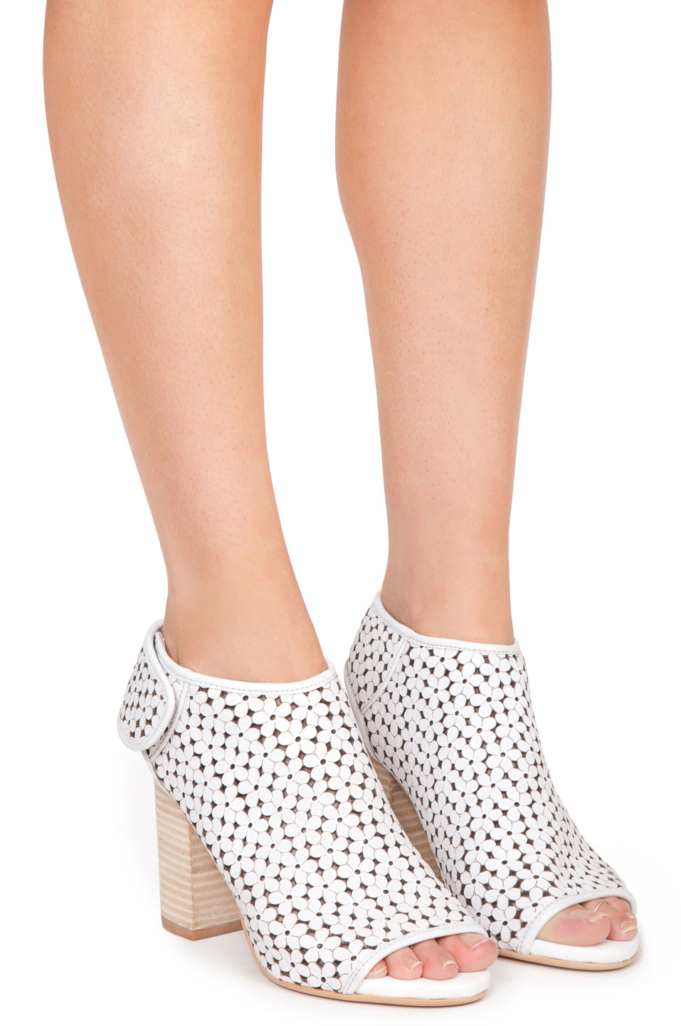 Timony Siobhan Photography, product photography, shoes
